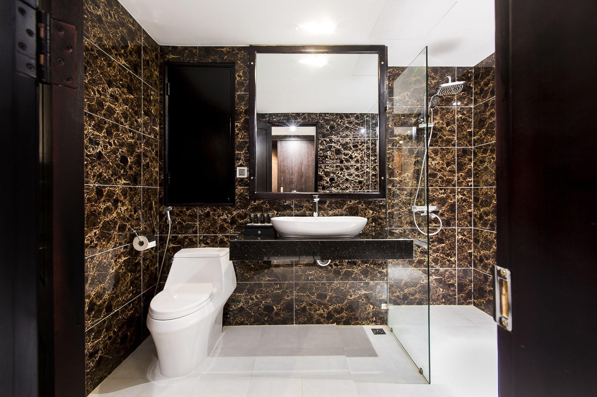 Royal Quang Binh Hotel Dong Hoi Dış mekan fotoğraf