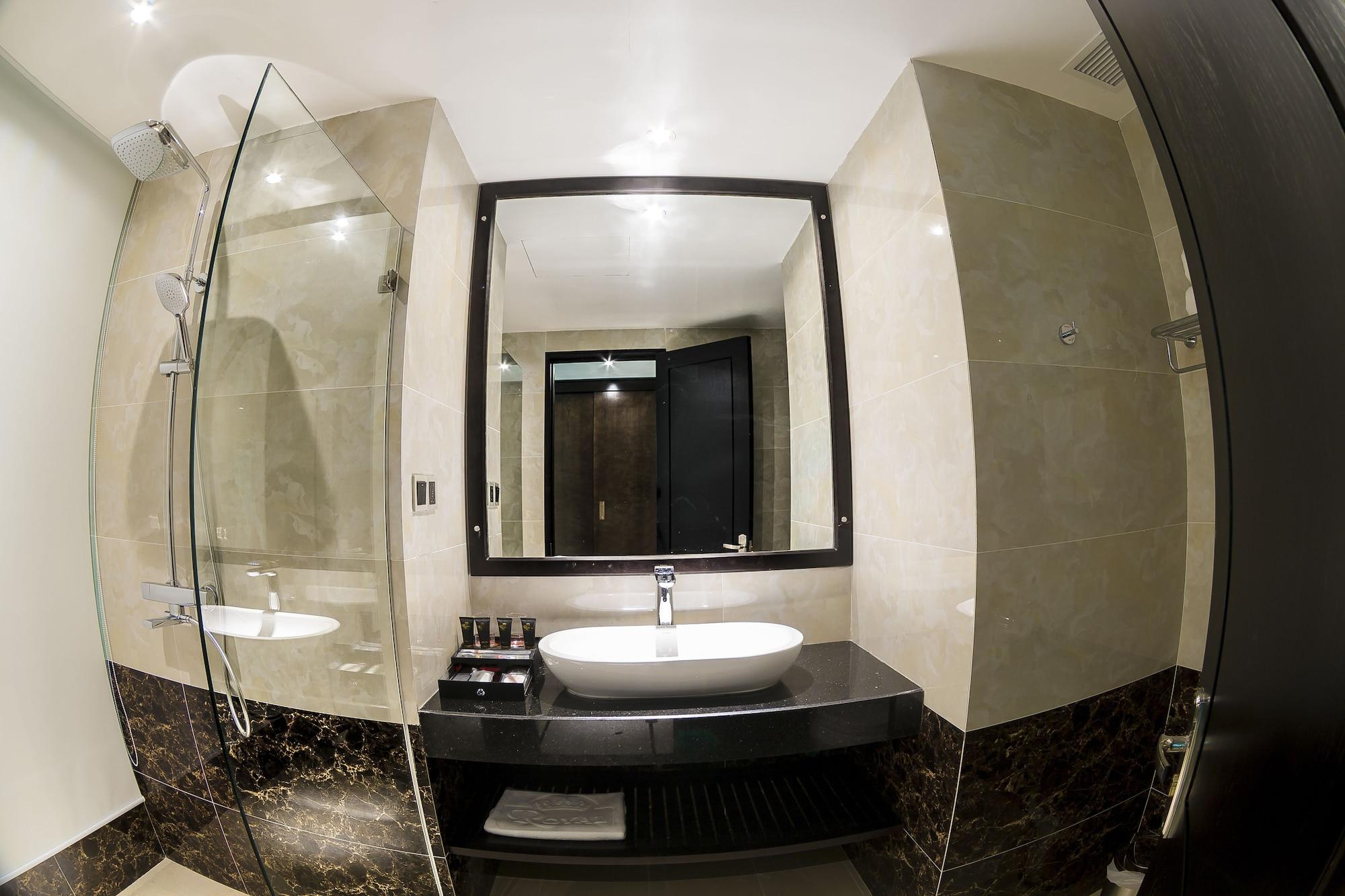 Royal Quang Binh Hotel Dong Hoi Dış mekan fotoğraf